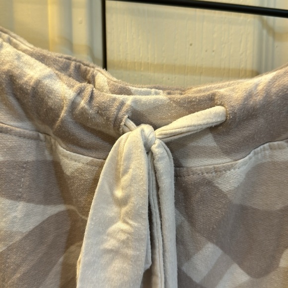 Soma WKND Sunday Lounge Set in Graceful Zebra - Picture 9 of 11